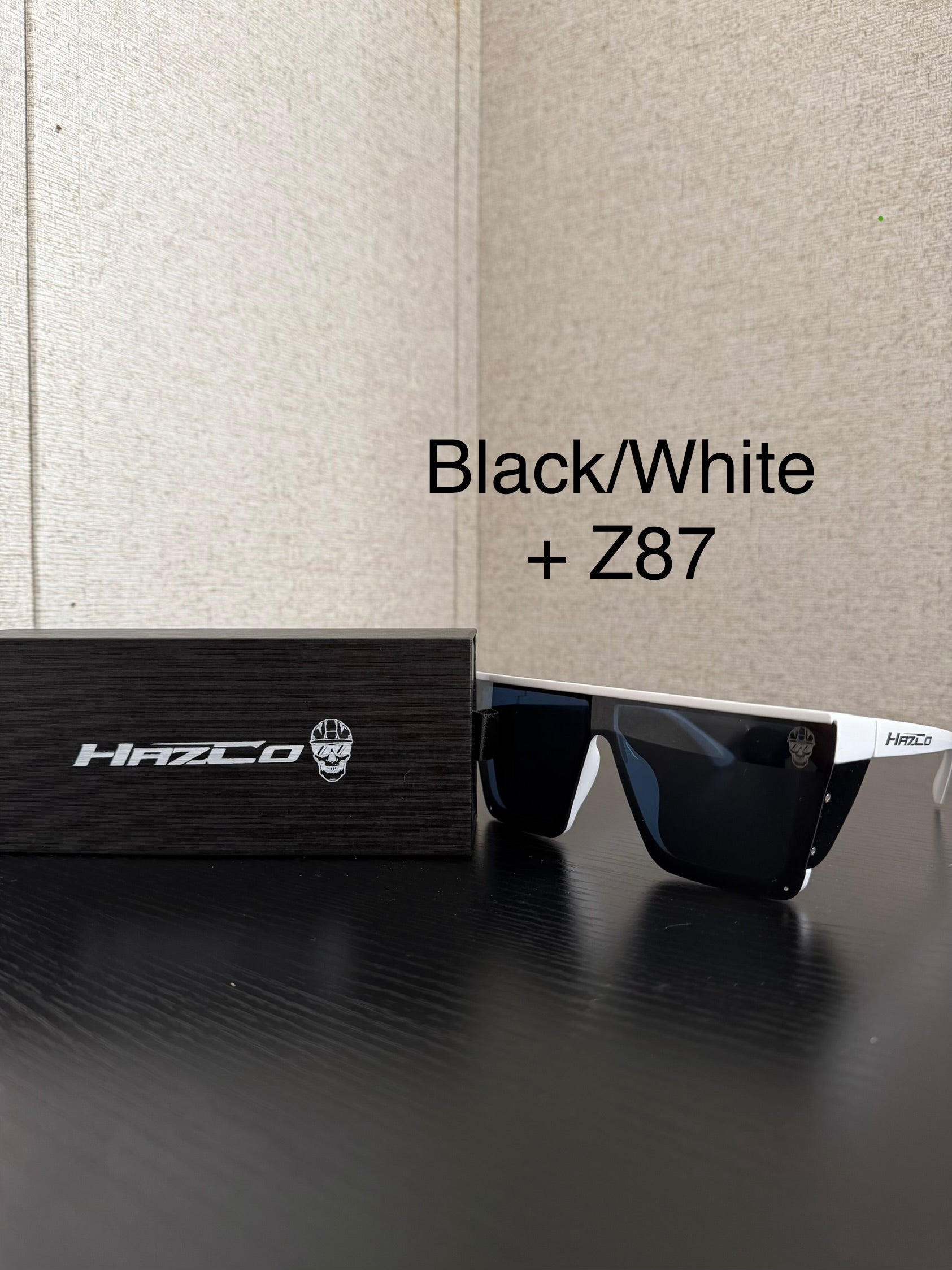 Black & White Sleeks 2.0 Z87 Rated